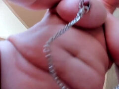 Arsch, Grosse titten, Masturbation, Nippel, Orgasmus, Muschi, Solo, Spielzeuge