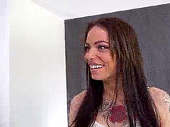 Anal, Jato de porra, Facial, Francêsa, Tapa, Tatuagem, Adolescente