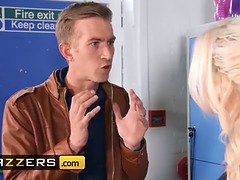 Vacker, Stora tuttar, Blondin, Bystig, Cougar, Milf, Mamma, Styvmamma