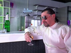 Stora tuttar, Avsugning, Glasögon, Milf, Sjuksköterska, Rider, Stockings, Tuttar