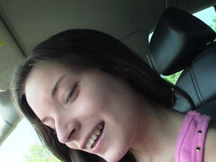 Amateur, Cul, Voiture, Exhib, Hongroise, De plein air, Pov, Chatte