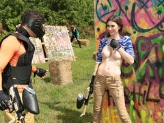 Store bryster, Pik sutte, Hundestilling, Onani, Udendørs, Stripning, Teenager, Bryster