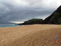 Bagno, Spiaggia, Brunetta, Fidanzata, Nudo, Punto di vista pov, Figa, Rasata