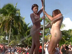 Amatéri, Žena, Bazén, Realita, Teenka