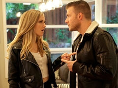 Blondinka, Fafanje, Doggystyle, Dekle drka tiča, Hardcore, Tetovaže, Najstnice, Joške