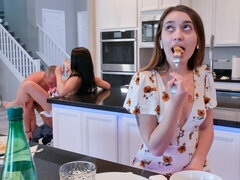 Zadok, Veľké kozy, Blondína, Kuřba, Na psíka, Honění, Kuchyne, Milf  mčbp