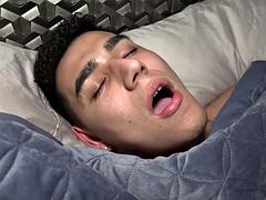 Kotě, Velké péro, Černé, Kuřba, Brunetka, Stříkání spermatu, Hardcore, Kozičky