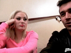 Μεγάλος πούτσος, Ξανθιά, Πίπα, Σε στάση σκύλου στα τέσσερα, Ξενοδοχείο, Ξυρισμένη, Κοκκαλιάρης, Έφηβος