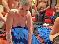 Fafanje, Škornji, Zunanji izliv, Obrazno, Gangbang, Milf, Orgija, Muco