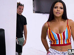 Amatør, Kukk suging, Brunette, Sperm skott, Ansiktssperm, Latina