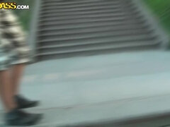 Брюнетки, На природе, На публике