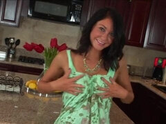 아마추어, 엉덩이, 흑갈색 머리, 부엌, 수음, 혼자, 스트리핑, 청소년