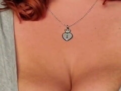 Belle grosse femme bgf, Seins naturels