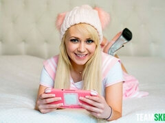 Amateur, Verga grande, Tetas grandes, Rubia, Mamada, Estilo perrito, Tetas naturales, Flaco