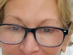 Amaterji, Blondinka, Očala, Milf, Zunaj, Solo
