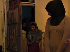 Arabe, Pompino, Brunetta, Francese, Hardcore, Indiana, Realtà, Ragazza