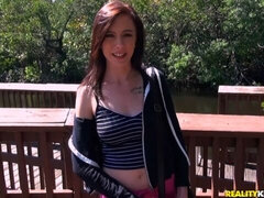 Cumizás, Gesztenyebarna, Kutya póz, Nézőpont, Vékony, Sztrippelés, Tetkó, Begyek