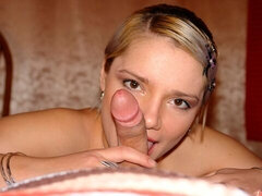 Blondýna, Na pejska, Přírodní prsa, Různé pohledy, Vyholené, Vyhublá, Teenka, Kozičky