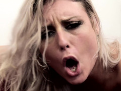 Анальный секс, Блондинки, Минет, Член, Двойное проникновение, Сперма на лице, Секс без цензуры, Втроем