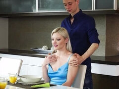 Anál, Veľký zadok, Veľké péro, Blondína, Kuřba, Na psíka, Prirodzené prsia, Kozičky