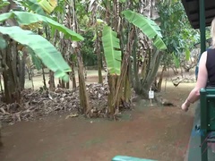 Peitos grandes, Sexo com pé, Namorada, Mamilos inchados, Xoxota, Fumar, Tatuagem, Tetas