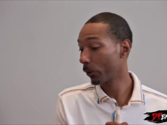 Anal, Boquete, Ébano negroa, Hardcore, Interracial, Piscina, Raspar depilar, Tetas
