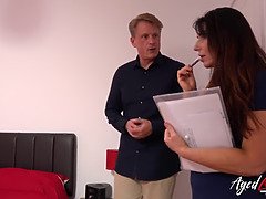 Βρετανός, Κούγκαρ, Τεράστιος, Ώριμη, Ώριμη γυναίκα, Μαμά, Φωνάζοντας, Βυζιά