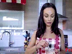 Amateur, Americano, Gorda, Corridas faciales, Casero, Madres para coger, Mamá, Adolescente