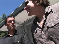 Tette grandi, Pompino, Brunetta, Schizzo di sborra, Doppia penetrazione, Hardcore, Terzetto, Moglie