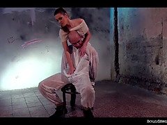 Kötözés – fegyelmezés, Kötözés, Meztelen faszik, Női, Fétis, Hd, Sarokkal való, Megalázás