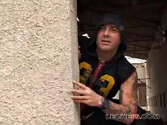 Gros seins, Sucer une bite, Brunette brune, Tir de sperme, Espagnole, Nénés