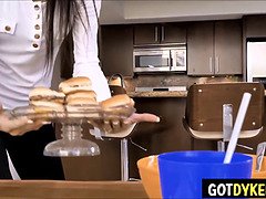 Κούγκαρ, Λεσβία, Γλείψιμο, Ώριμη, Ώριμη γυναίκα, Μαμά, Μουνί, Μητριά