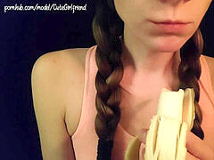 Baby dame gives banana oral job ASMR sucking and screaming