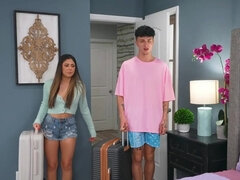 18 anni, Brunetta, Schizzo di sborra, Pisello, Piedi, Latina, Masturbazione, Pornostar