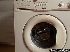 Vacker, Avsugning, Brunett, Cougar, Långt ner i halsen, Handjobb, Milf, Styvmamma