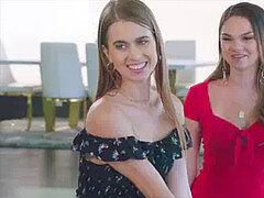 Pik sutte, Brunette, Komme på ansigtet, Kkm, Kysse, Røv slikning, Trekant