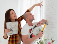 Amateur, Sucer une bite, Brunette brune, En levrette, Seins naturels, Maigrichonne, Adolescente, Nénés