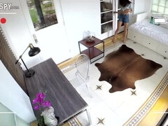 Συνελήφθη, Στο πρόσωπο, Θηλυκός, Σκληρό, Ηδ, Μικρούλης, Κοκκαλιάρης, Στενό