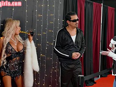 Anal, Smuk, Stor pik, Store bryster, Pik sutte, Homoseksuel, Shemale