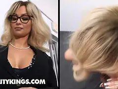 Grosse bite, Gros seins, Sucer une bite, Tir de sperme, Hd, Réalité, Rugueux, Criant