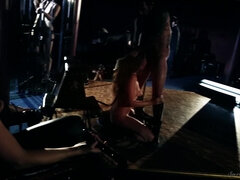 Πίπα, Μελαχροινή, Γυναικεία επιβολή, Φετιχ, Δέρμα, Φυσικά βυζιά, Πραγματικότητα, Άξεστος