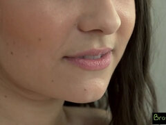 Bruinharig, Sperma shot, Handbeurt, Hd, Monster, Gezichtspunt, Schreeuwen, Tieten likken