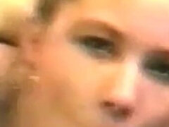 Americano, Rubia, Madres para coger, Tetas naturales, Fumando, Esposa