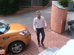 Stor pik, Store bryster, Blondine, Pik sutte, Hundestilling, Komme på ansigtet, Monster, Orgasme