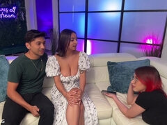 Amador amadora, Peitos grandes, Boquete, Casal, Transar de quatro, Lésbica, Cavalgar, Sexo grupal a três