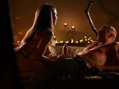 큰 가슴, 오랄섹스, 흑갈색 머리, 크림파이, 깊은목구멍, 핸드잡, Hd, 보지