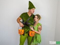 18 ans, Cul, Grosse bite, Sucer une bite, Seins naturels, Maigrichonne, Adolescente, Nénés