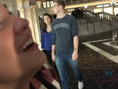 Amatör, Rumpa, Badrum, Brunett, Flickvän, Trosor, Mager, Tuttar