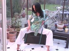 Masturbácia, Dospelé, Vyholené, Sólo