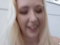 Amateur, Blonde, Queue, Fétiche, Seins naturels, Public, Chatte, Nénés